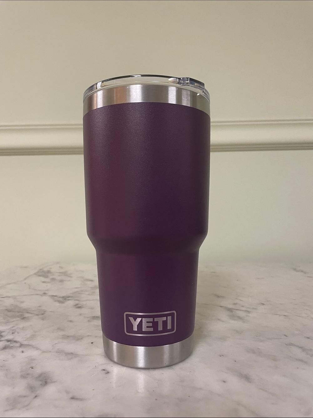 Yeti 30 oz Tumbler with color magslider